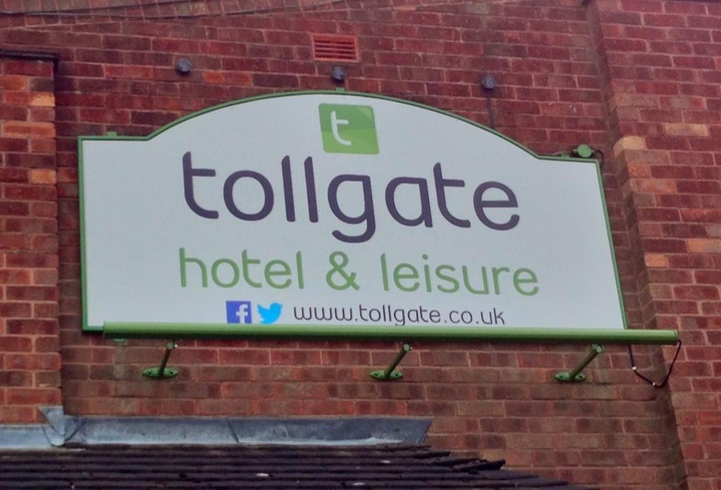 Tollgate Hotel&Leisure Stoke-on-Trent Exterior foto